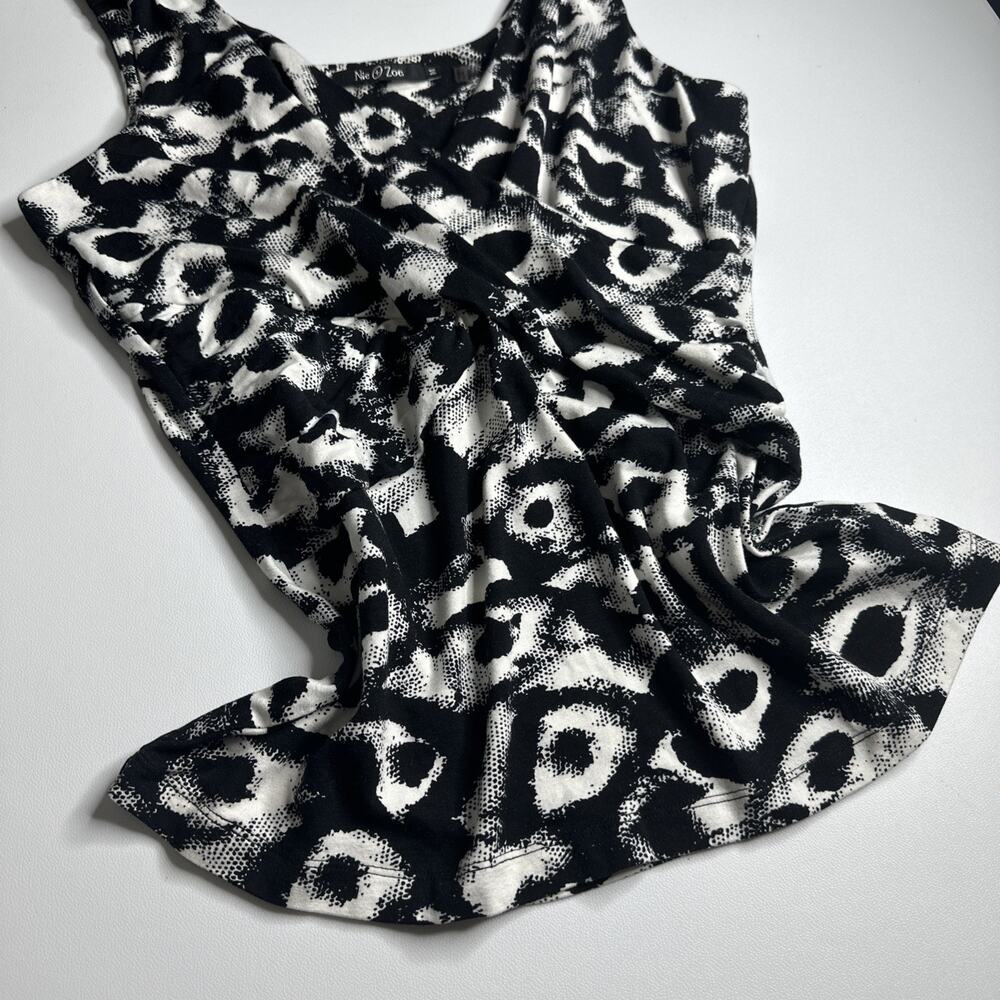 Nic + Zoe Womens Medium Black White Abstract Print Sleeveless Top 60s Vibes Glam - Picture 5 of 9